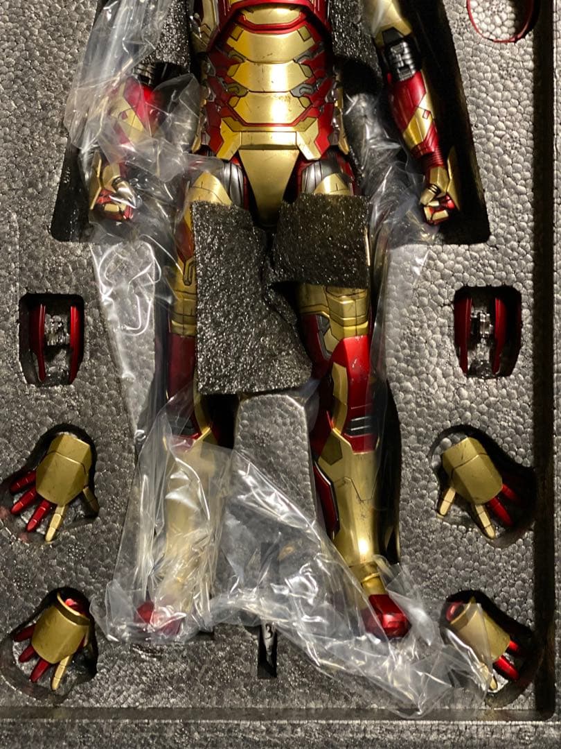 ホットトイズ ムービーマスターピース DIECAST アイアンマンマーク42