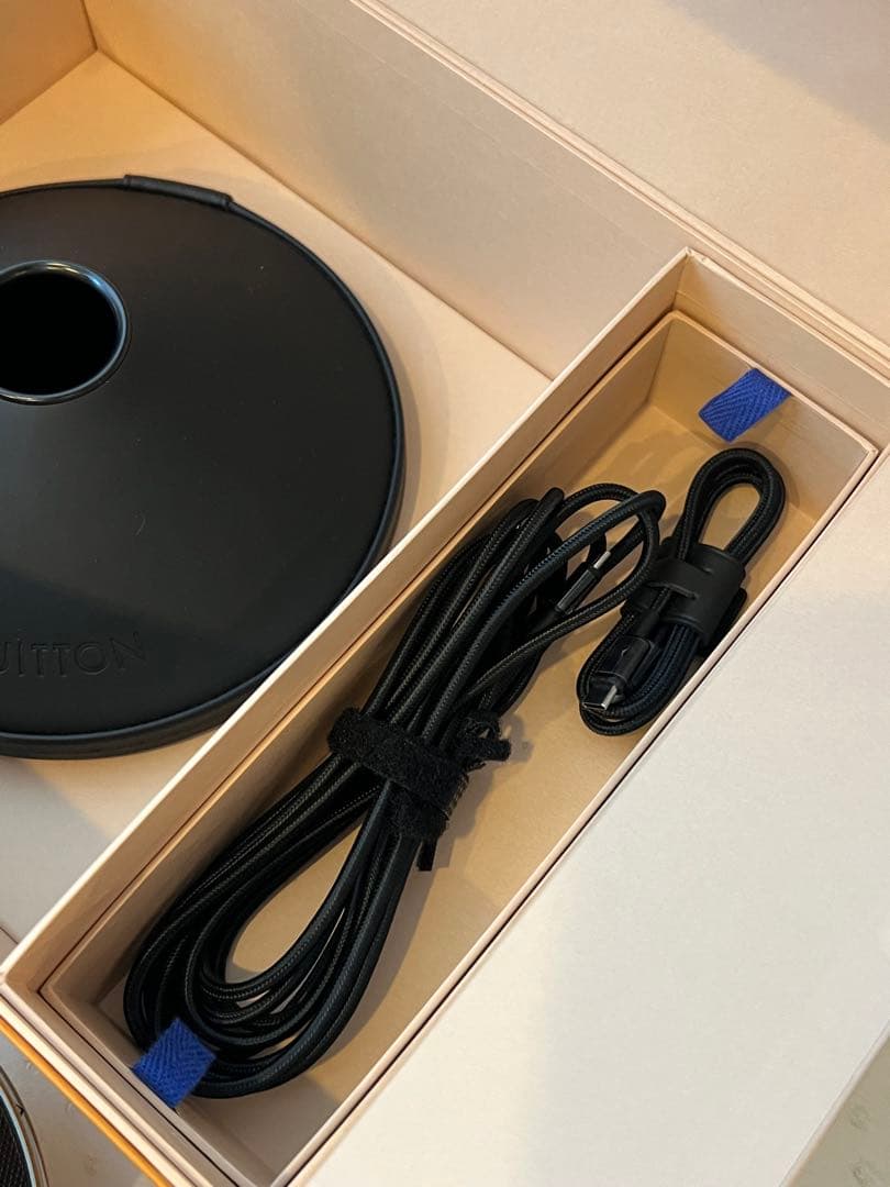 LOUIS VUITTON ルイヴィトンホライゾンライトアップスピーカー