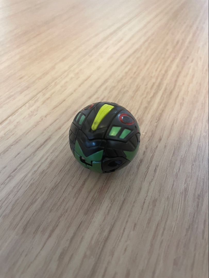 値下げ　【希少品】爆丸　ダークオン・ヘリオスMKⅡ 闇属性　※カードは付きません