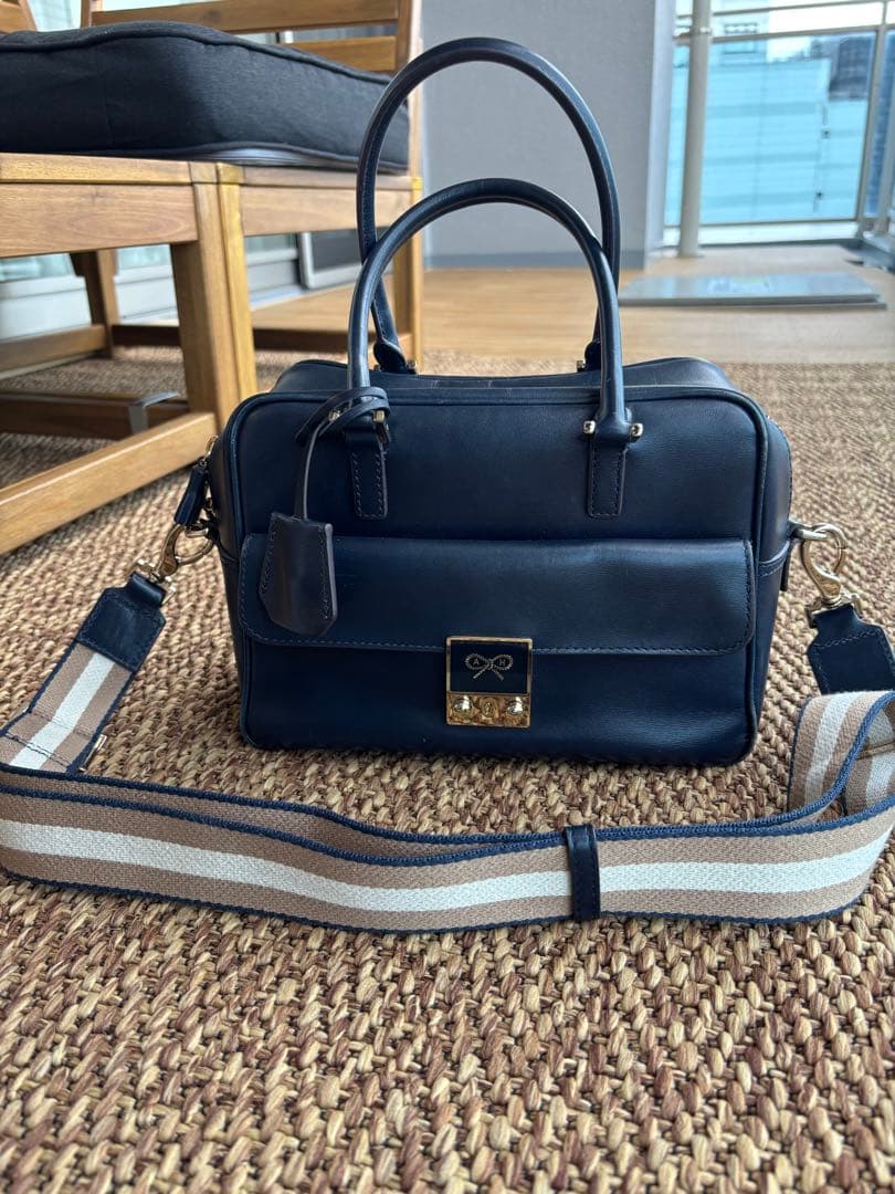 アニヤハインドマーチ　カーカー　ショルダーバッグ