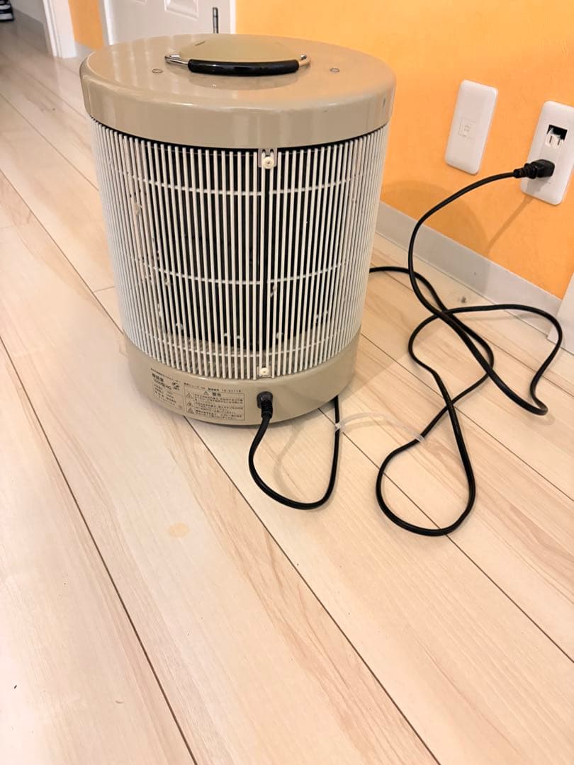 円筒形電気ヒーター ベージュ