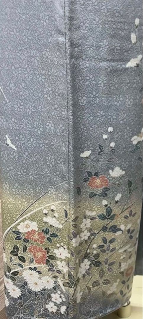 訪問着 花柄 グレー 絹
