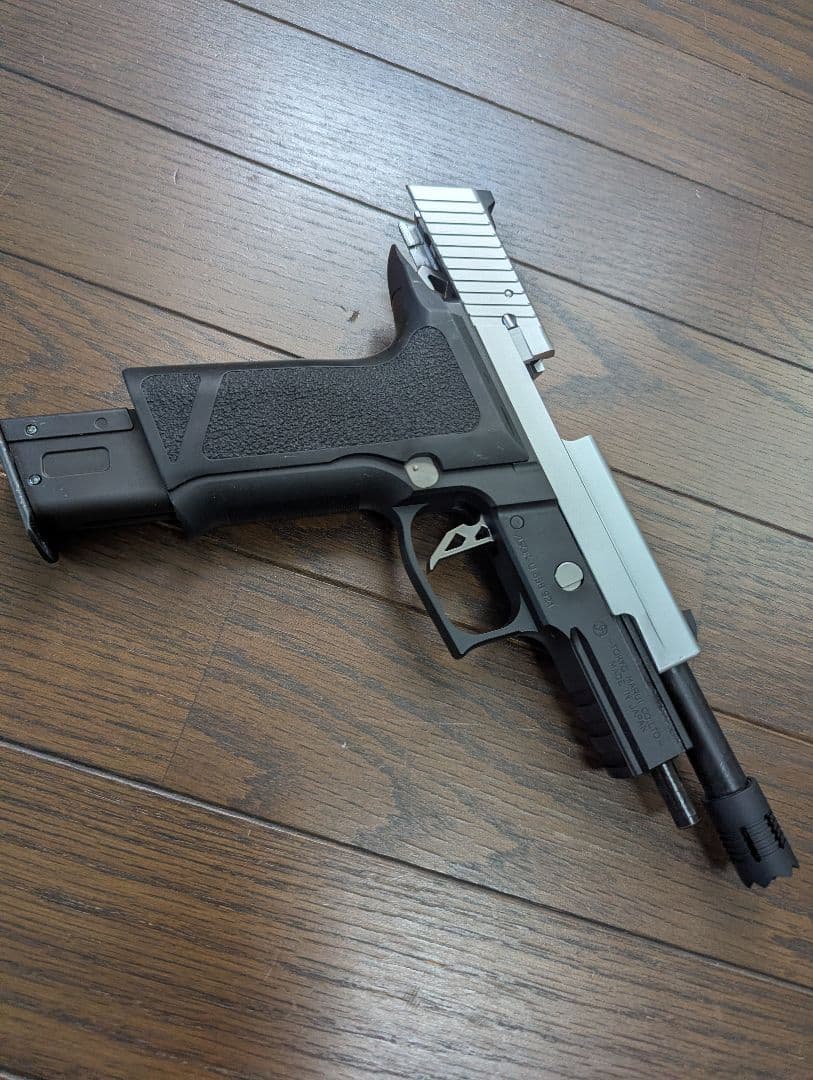 東京マルイ　センチネルナイン　ガスブローバック　バイオハザード