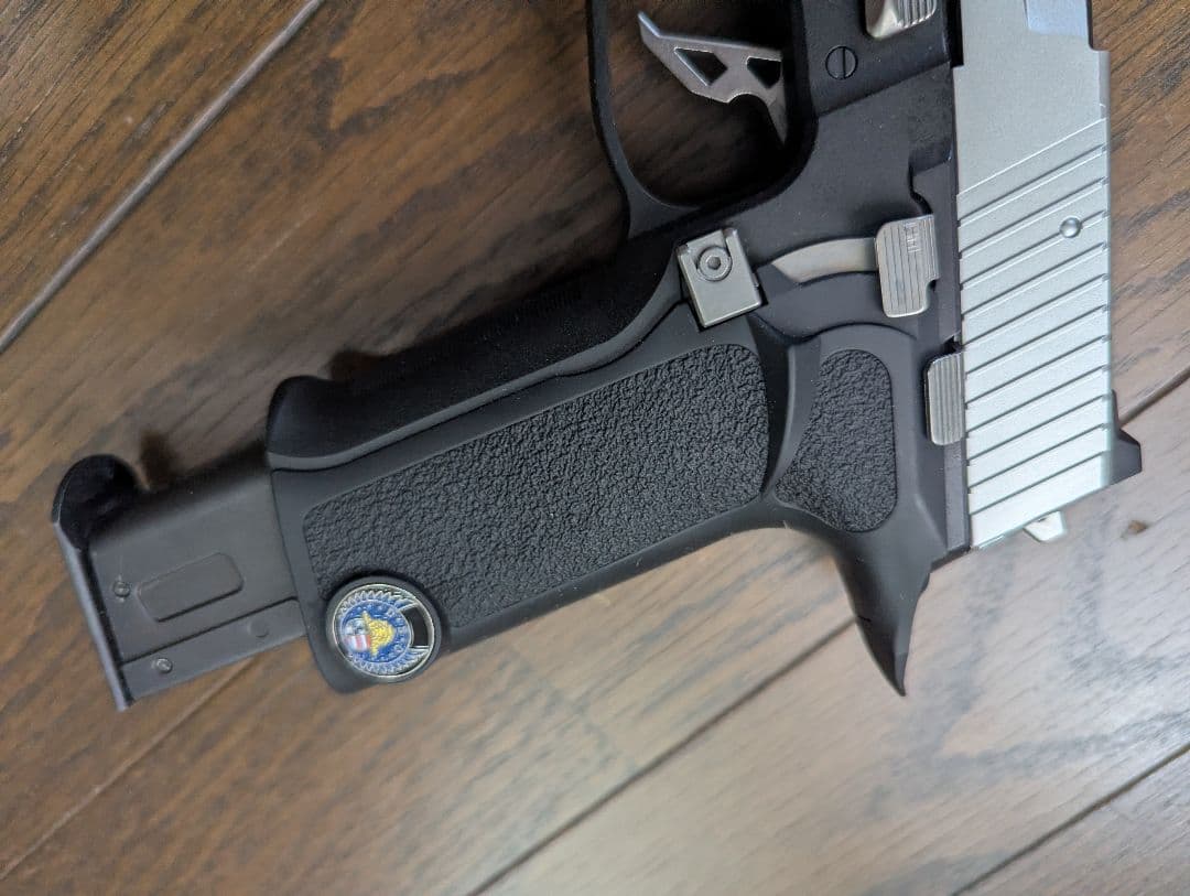 東京マルイ　センチネルナイン　ガスブローバック　バイオハザード