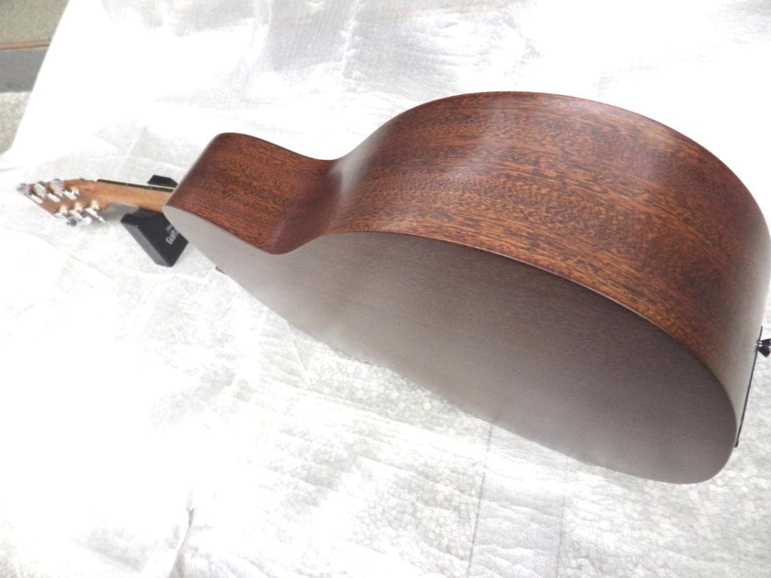 Martin　オール単板　エレアコギター　Road Series　000－10E