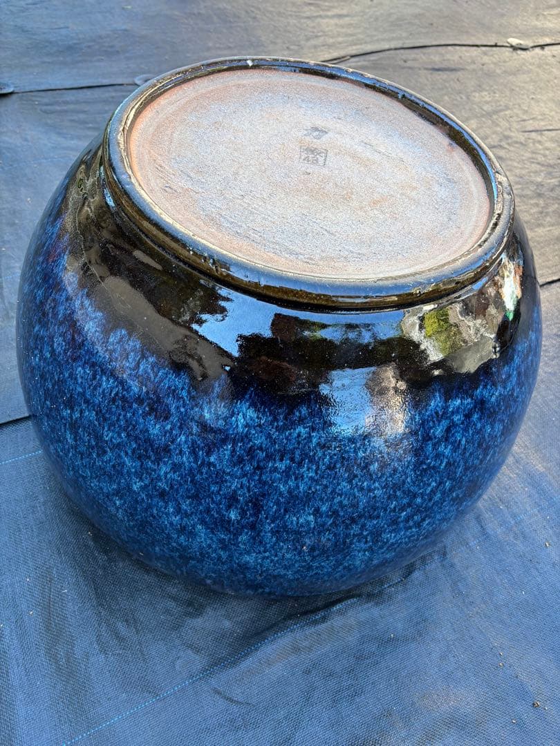 陶器　メダカ鉢・火鉢