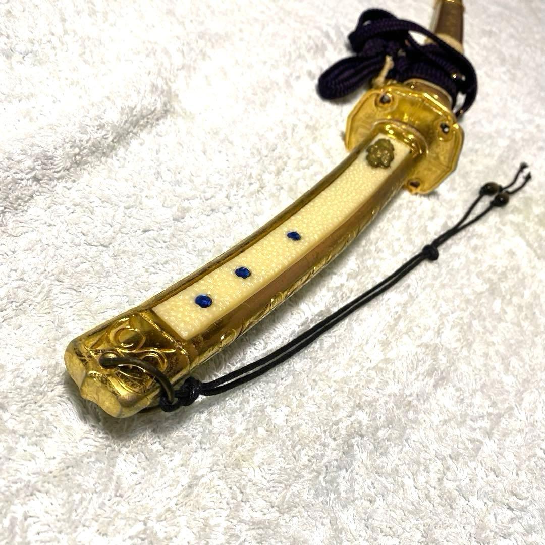 模造刀　金色の太刀　陣太刀　金属刀身