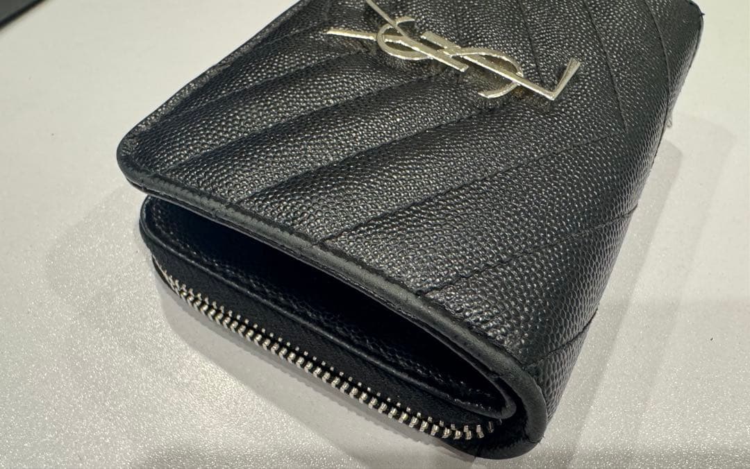 ★イヴサンローラン★YSL★ラウンドジップ 財布★二つ折り ブラック★