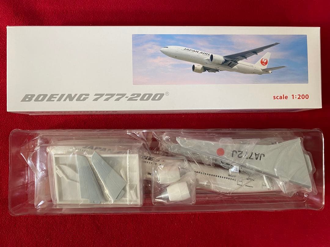 北のドン　 B777-200 1/200 & サーブ340 モデルプレーン