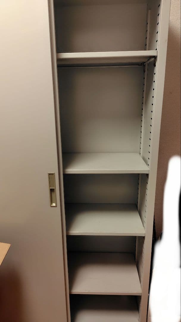 （送料込）NAIKl 引違い書庫 スチール戸