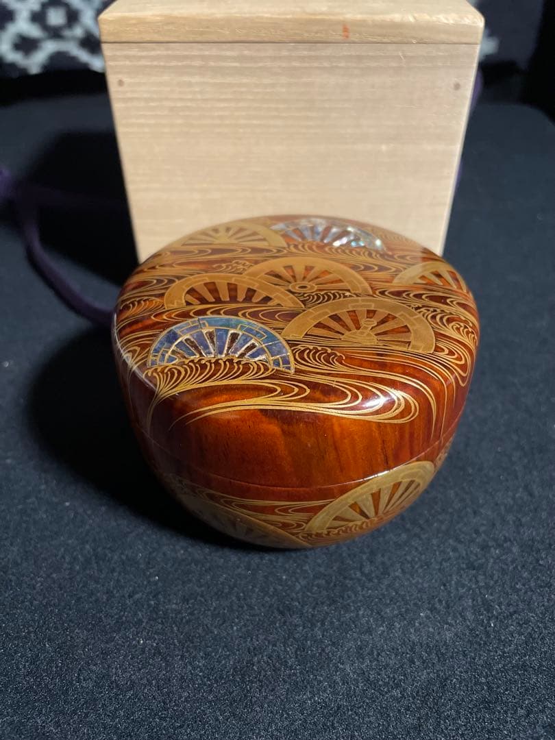 加賀蒔絵　松浦寛子作 恭永監修　螺鈿金蒔絵棗　御所車蒔絵 共箱付 高級茶道具