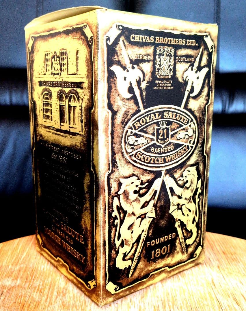  Salute 21年 ブレンデッドスコッチウイスキー　赤陶器ボトル