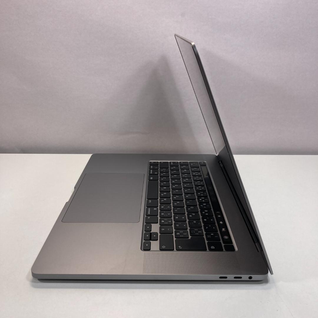 Apple MacBook Pro Core i9 ノートパソコン （B7）