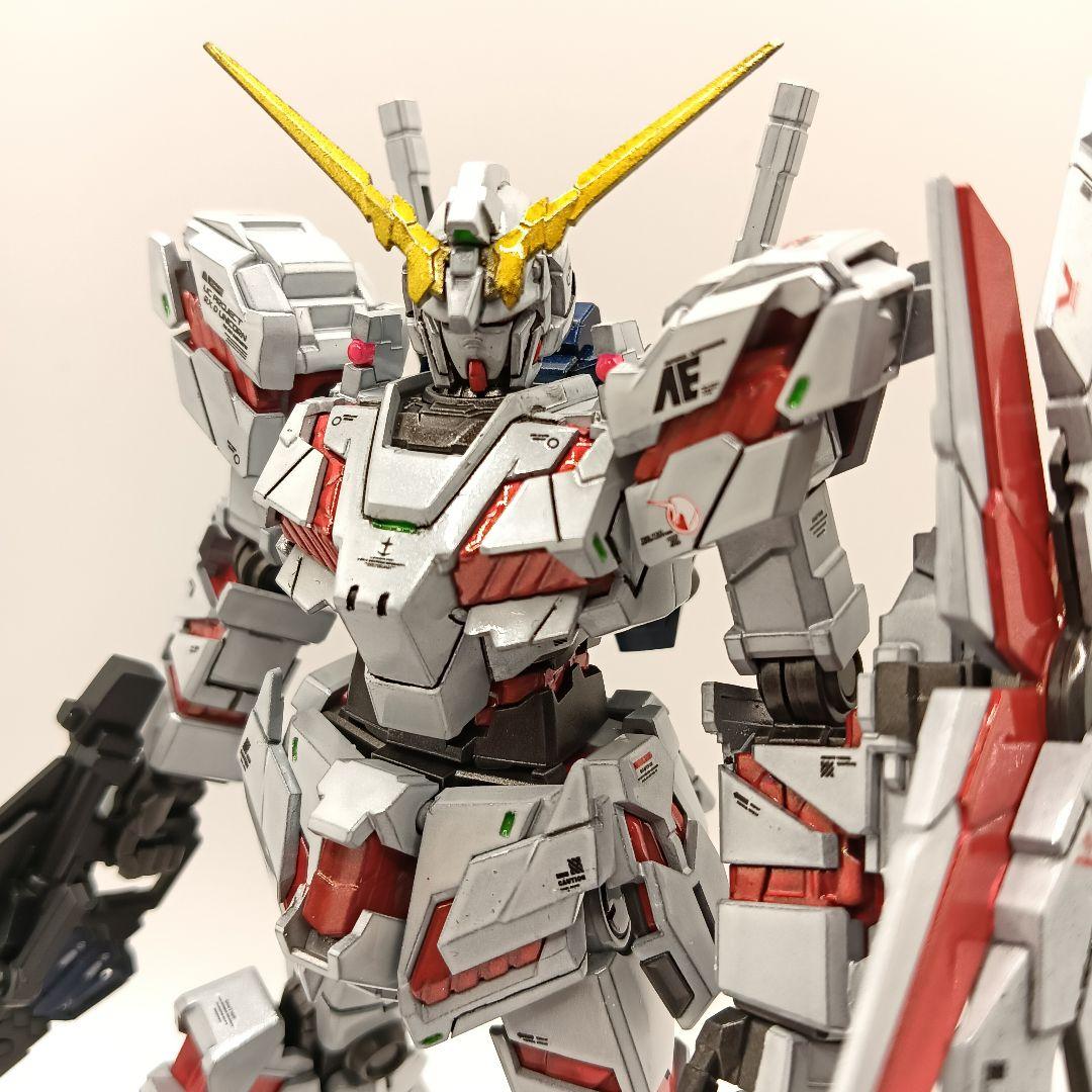 HGユニコーンガンダム、チタニウムフィニッシュ風全塗装完成品