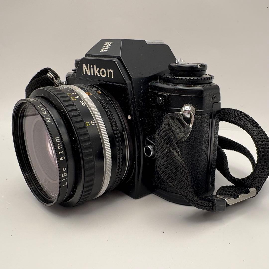 Nikon EM 一眼レフカメラ Nikkor 50mmレンズ