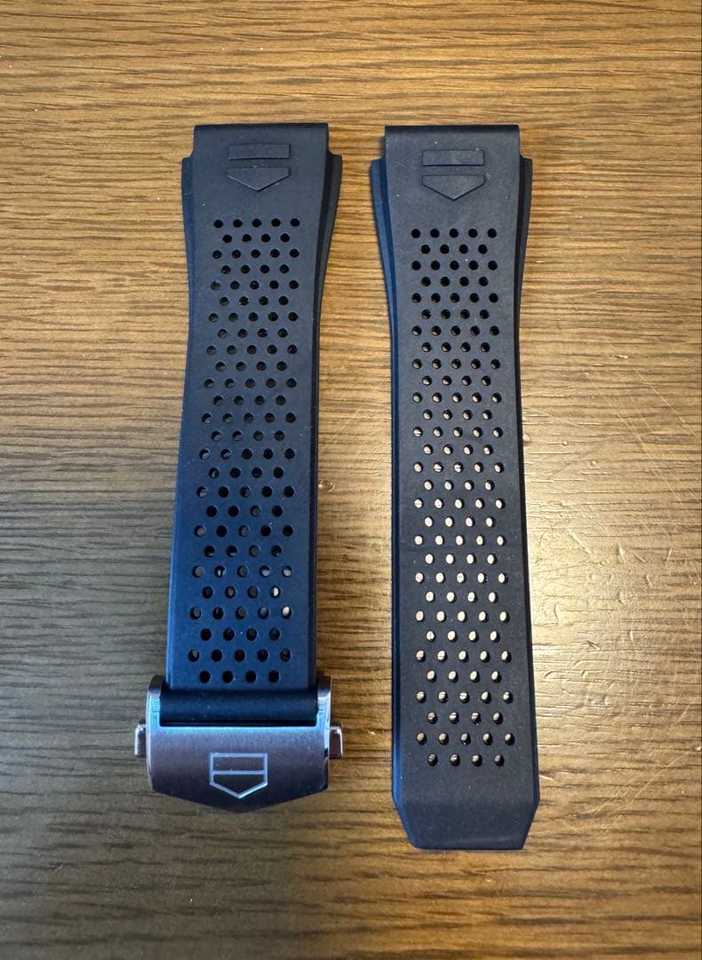 【極美品】タグホイヤーコネクテッドE4用ベルトセット