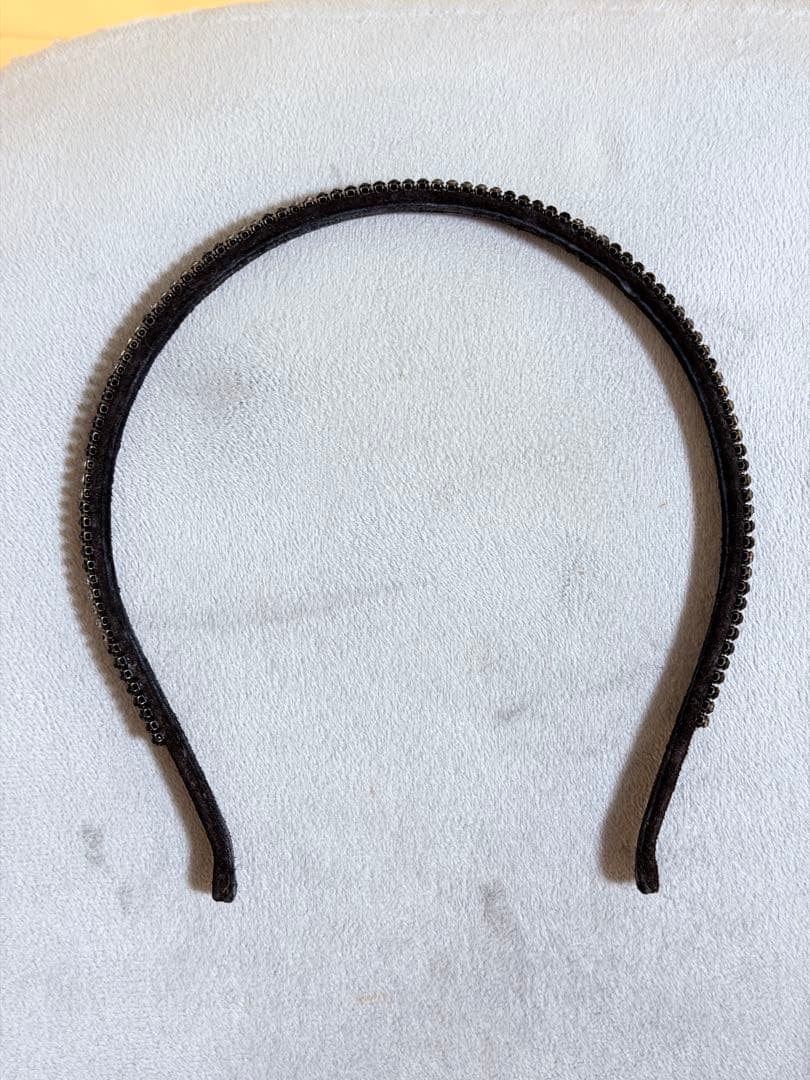 acca スワロフスキー オードリー カチューシャ