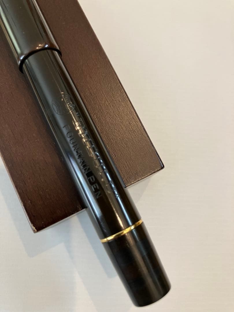 Embulu fountain pen Newclip インク止め式万年筆