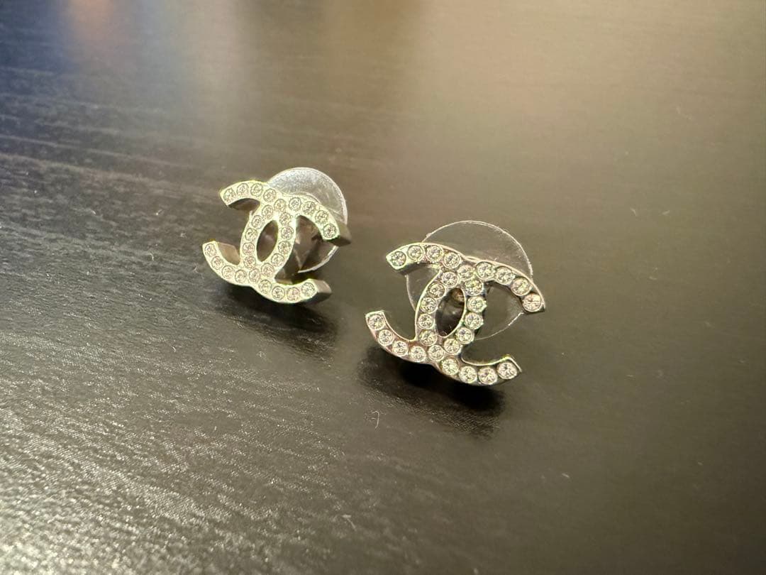 CHANEL シャネル ココマーク ピアス シルバー 正規店購入付属品完備