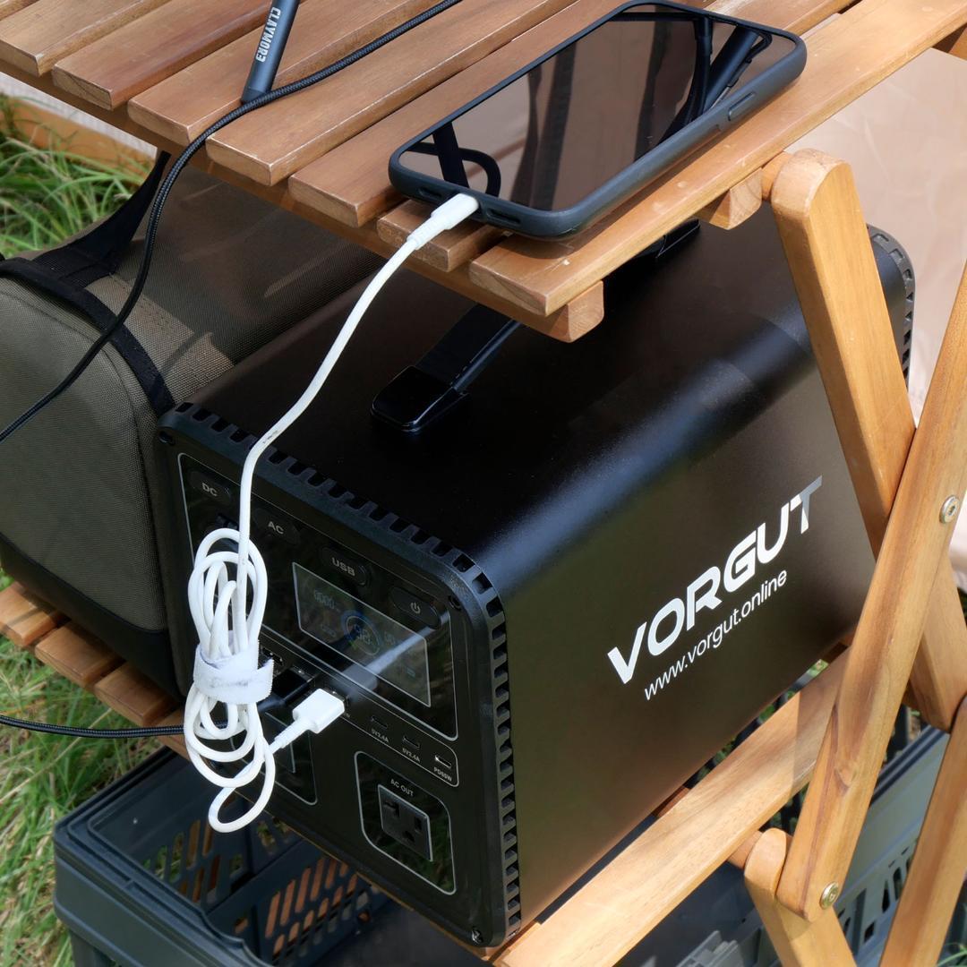 ポータブル電源　充電式　移動バッテリー 黒/オレンジ　p10　新品