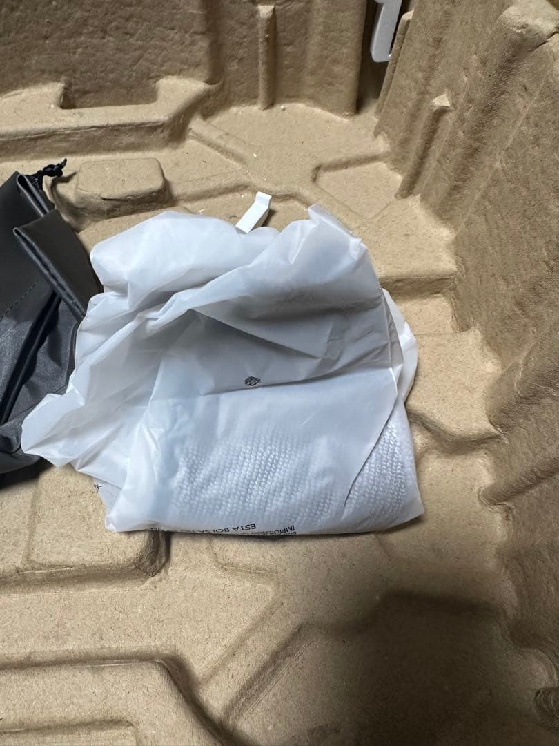 【極美品】Uoni ロボット掃除機 V980 Plus 自動マッピング　水拭き◎