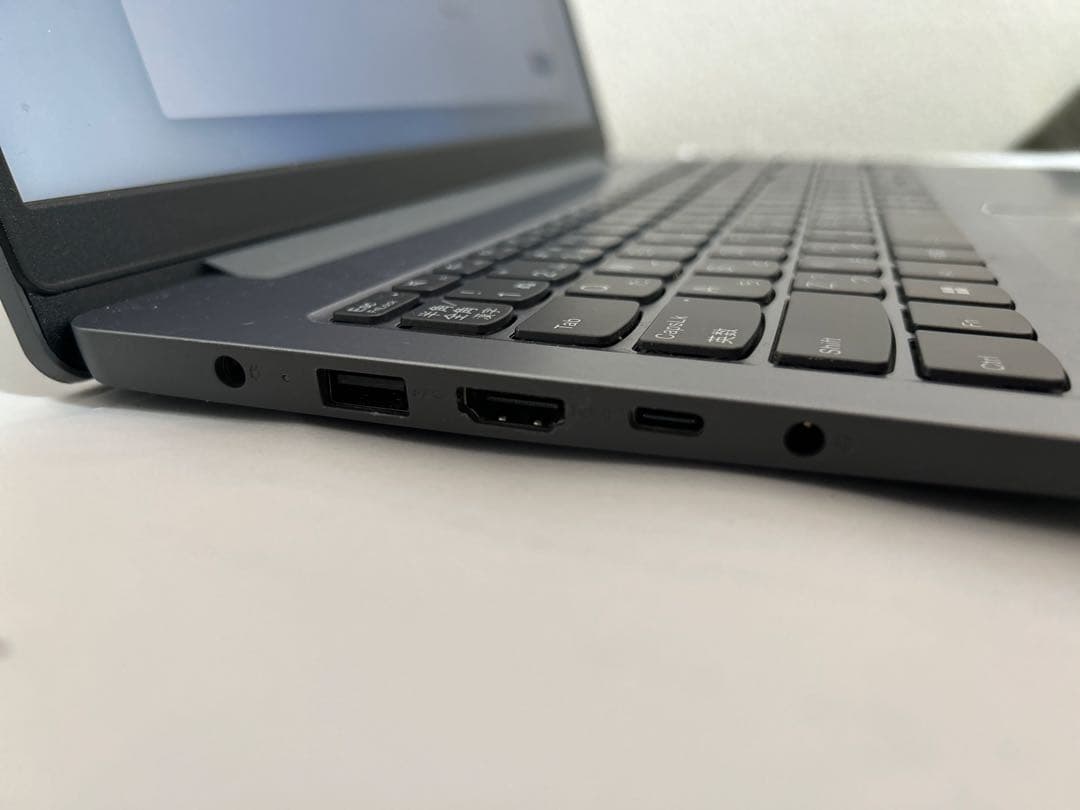 Windowsノート本体 Lenovo Slim 3 i5-12450H 16GB SSD512GB