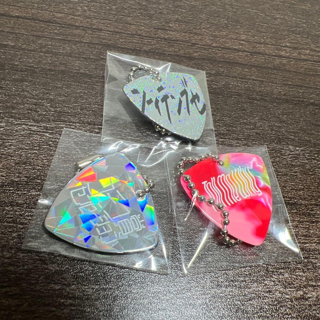 あのちゃん ano ピック 猫吐極楽音頭 ニャンオエ　キーホルダー ガチャ 3種