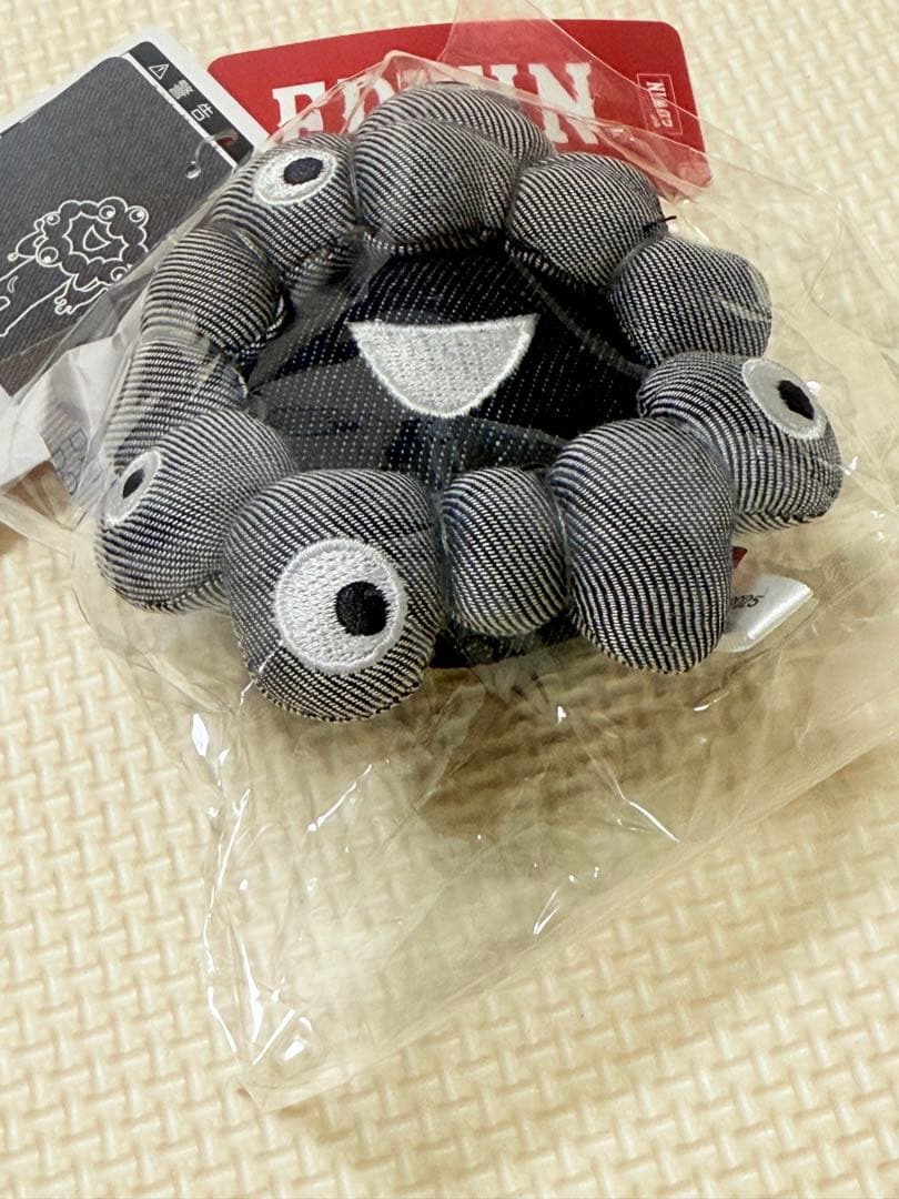 EXPO 2025 黒 ミャクミャク フェイス EDWIN キーホルダー