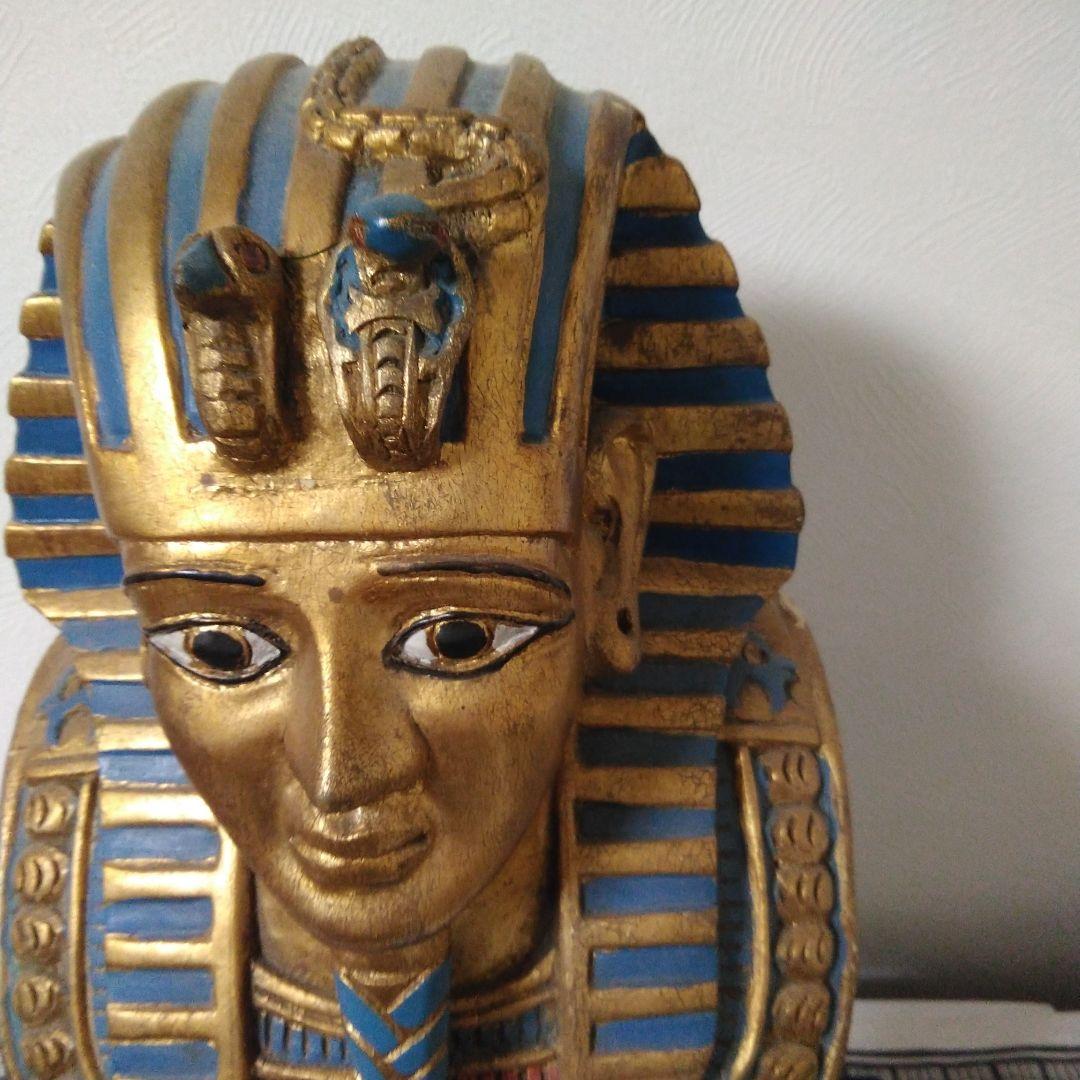 1985年 エジプトにて 彫刻作りのツタンカーメン