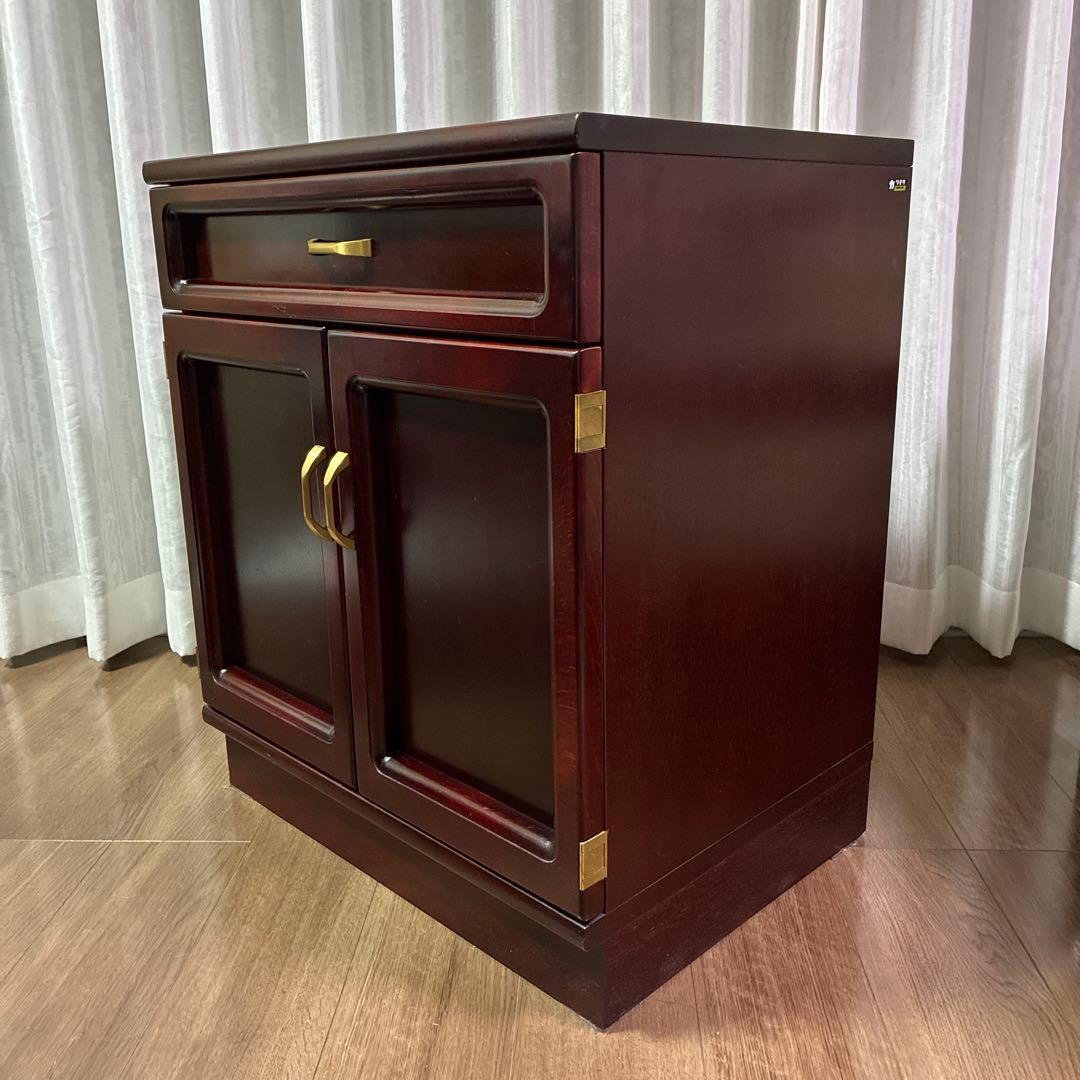 カリモク//ダークブラウン木製キャビネット サイドボード