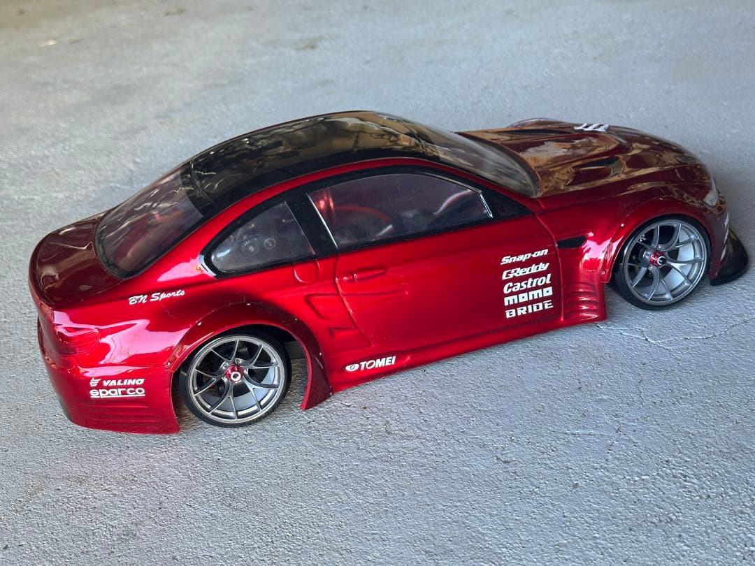 BMW M3 E92 LIBERTYWALK風　オーバーフェンダー