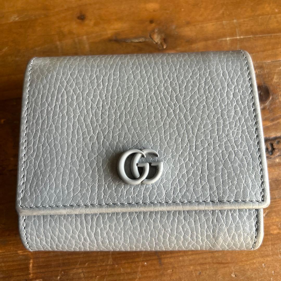 GUCCI グレー 二つ折り財布　美品