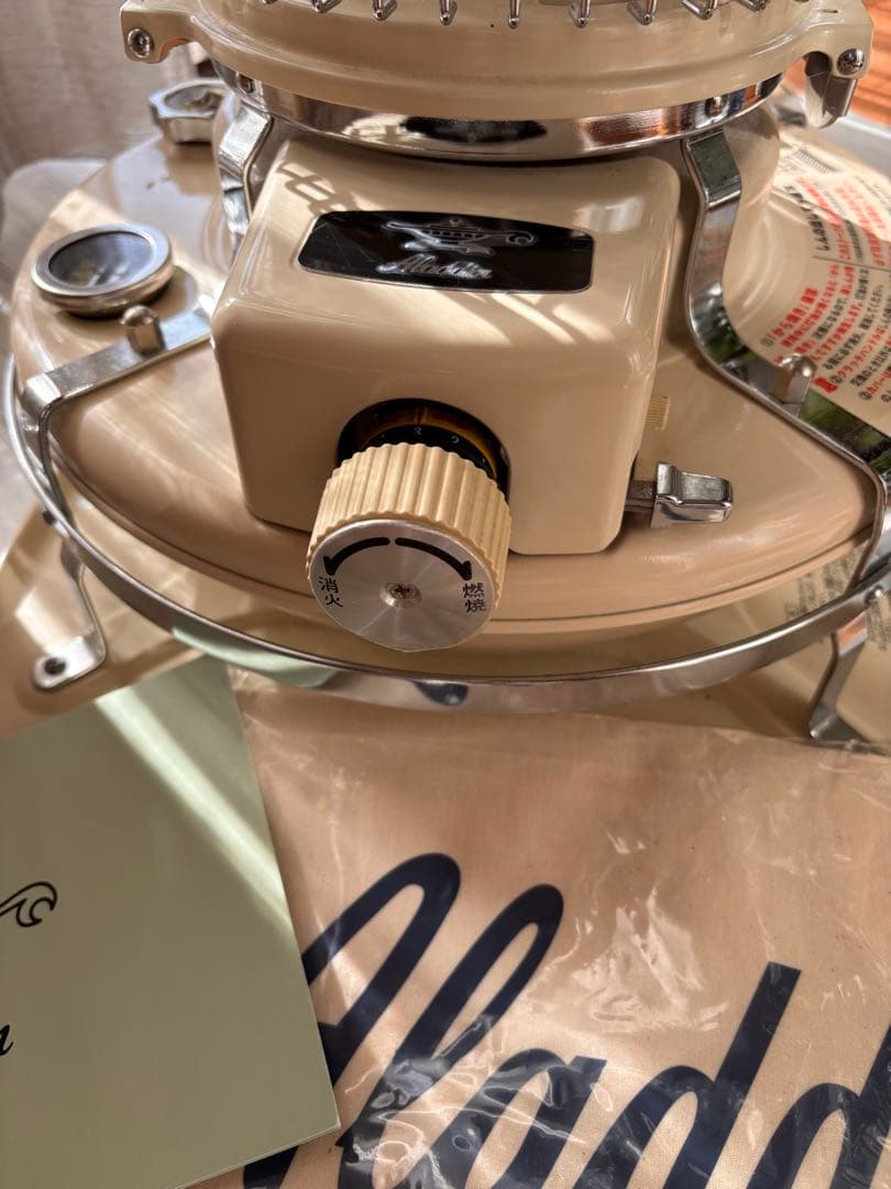 p*c様 アラジン 石油ストーブ ブルーフレーム　ホワイト　2018年　BF39