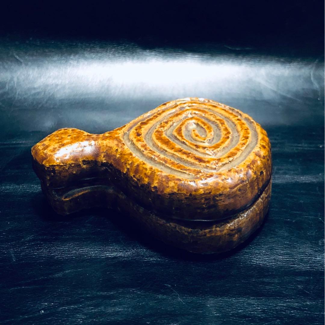 美しい古美術◆蔵から美しい飴茶色の扇の香壺、香合が出て来ました。茶道具、花道具