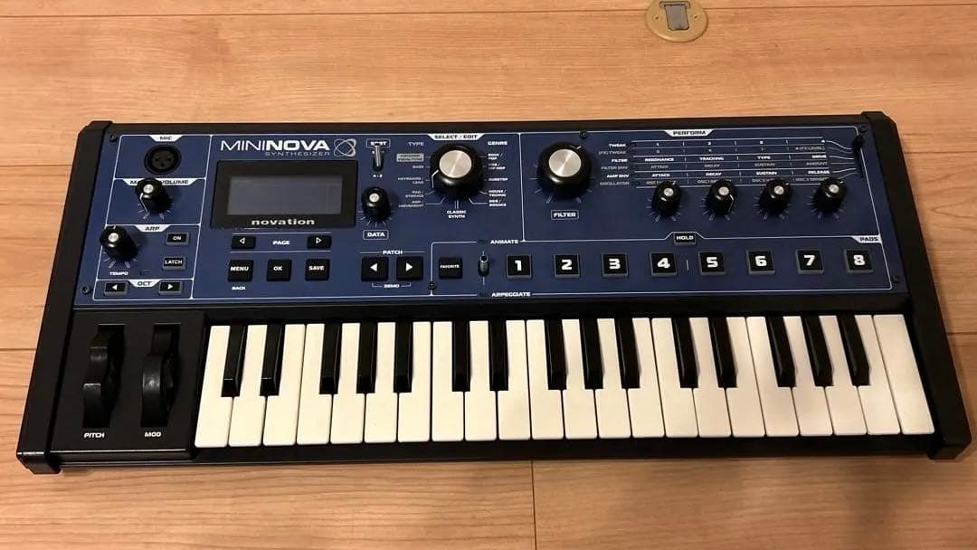 Novation MiniNova アナログシンセサイザー