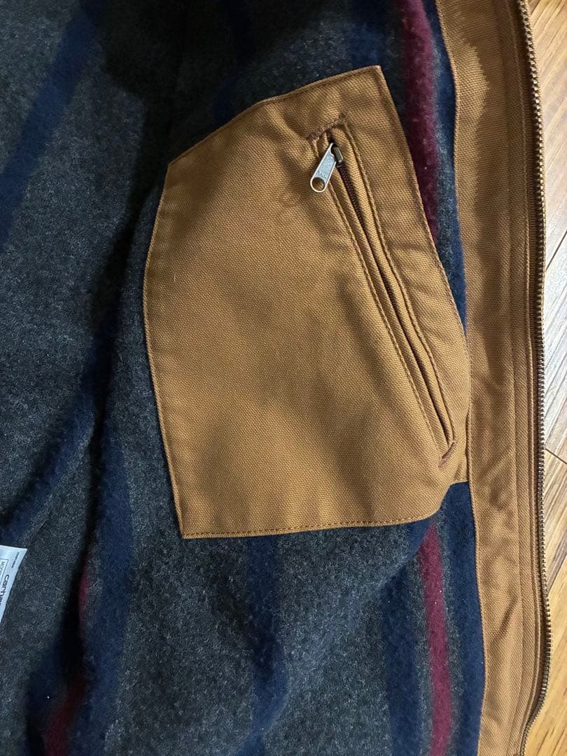 カーハート　デトロイトジャケット　USカーハート　美品　M ダックジャケット