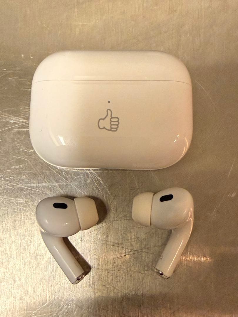 AirPods Pro 本体 充電ケース付き　付属品全てアリ