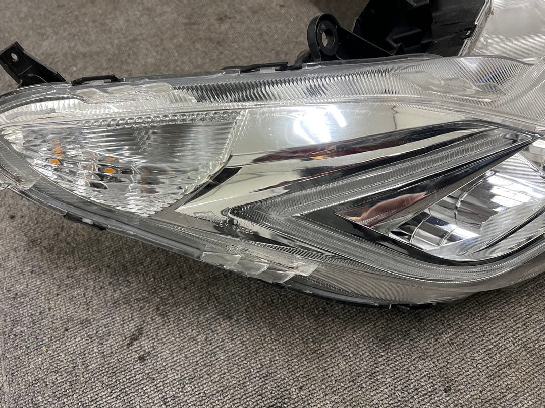 JF56 KF18 PCX125 150 ホンダ 純正 LEDヘッドライト 綺麗