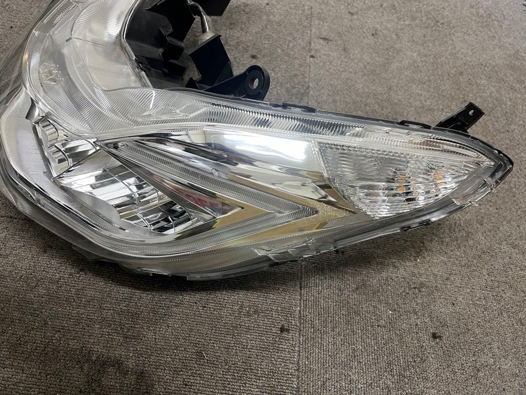 JF56 KF18 PCX125 150 ホンダ 純正 LEDヘッドライト 綺麗