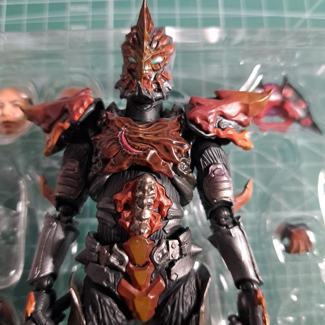 S.H.Figuarts ジャグラス ジャグラー(ヘビクラショウタVer.)