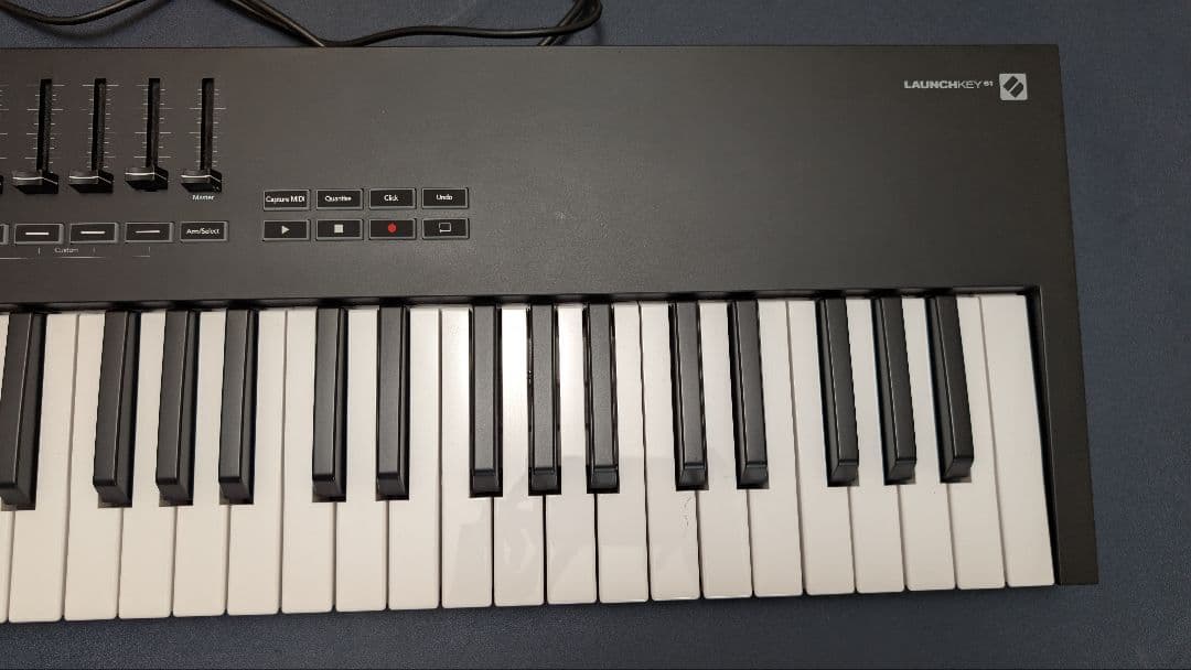Novation LAUNCHKEY MK3 61 MIDIキーボード