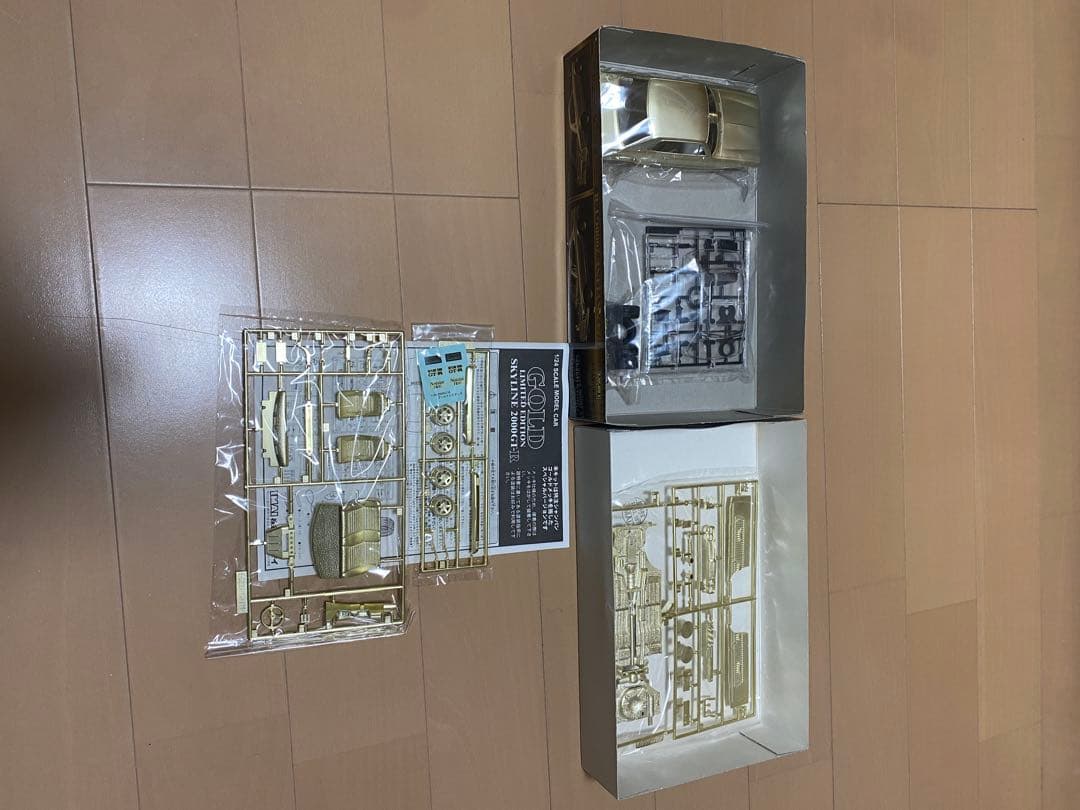 ハコスカ　限定ゴールドプラモデル