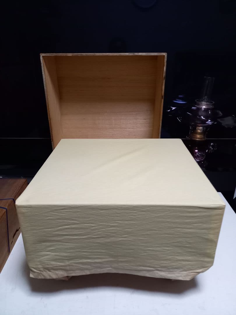 日向製　碁盤　桂　板目　木裏　碁石　本蛤　35号　一式