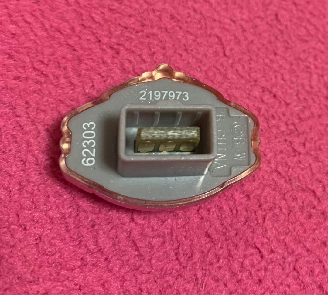 たまごっちピース　たまデコピアス　ベイビーチェンジ