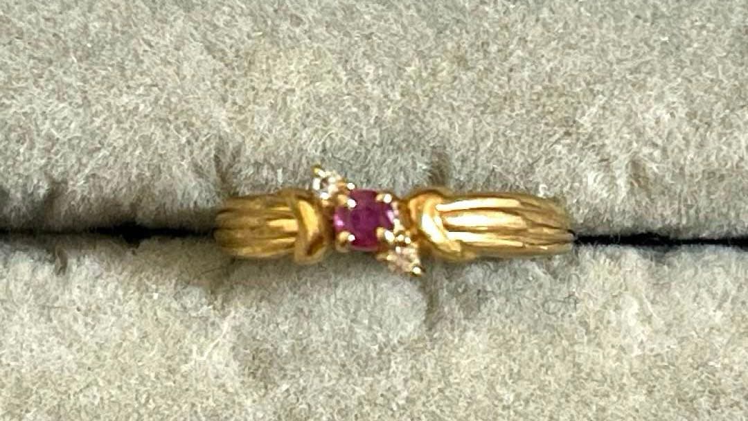 お*ょ様 【K9 リング】ルビー ダイヤモンド ゴールドリング 9金 指輪 刻印