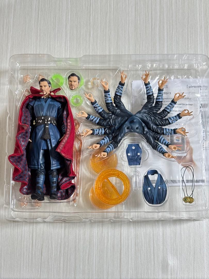 正規品 MAFEX ドクターストレンジ フィギュア marvel
