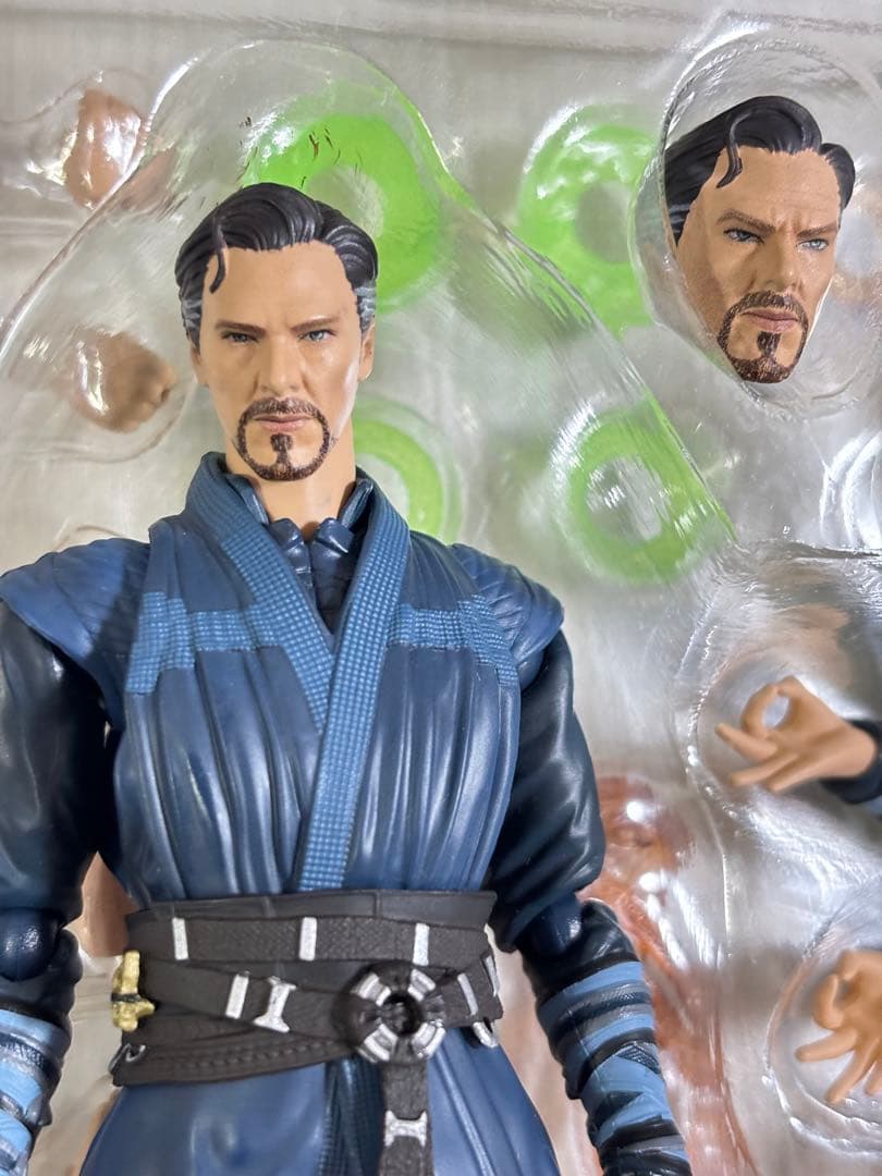 正規品 MAFEX ドクターストレンジ フィギュア marvel