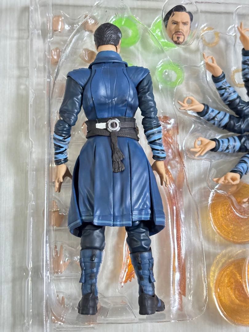 正規品 MAFEX ドクターストレンジ フィギュア marvel