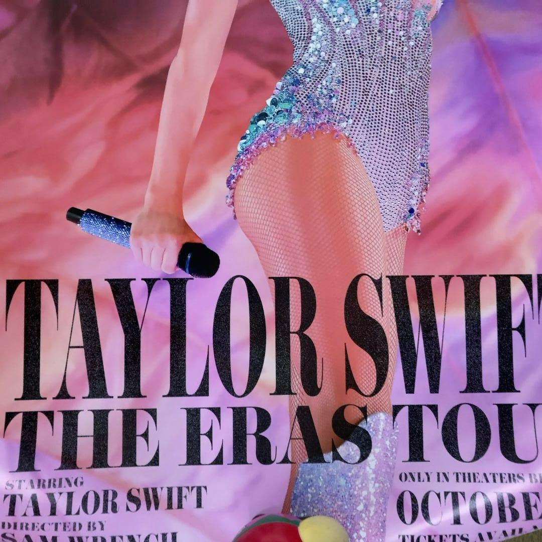 テイラースイフト The Eras Tour poster
