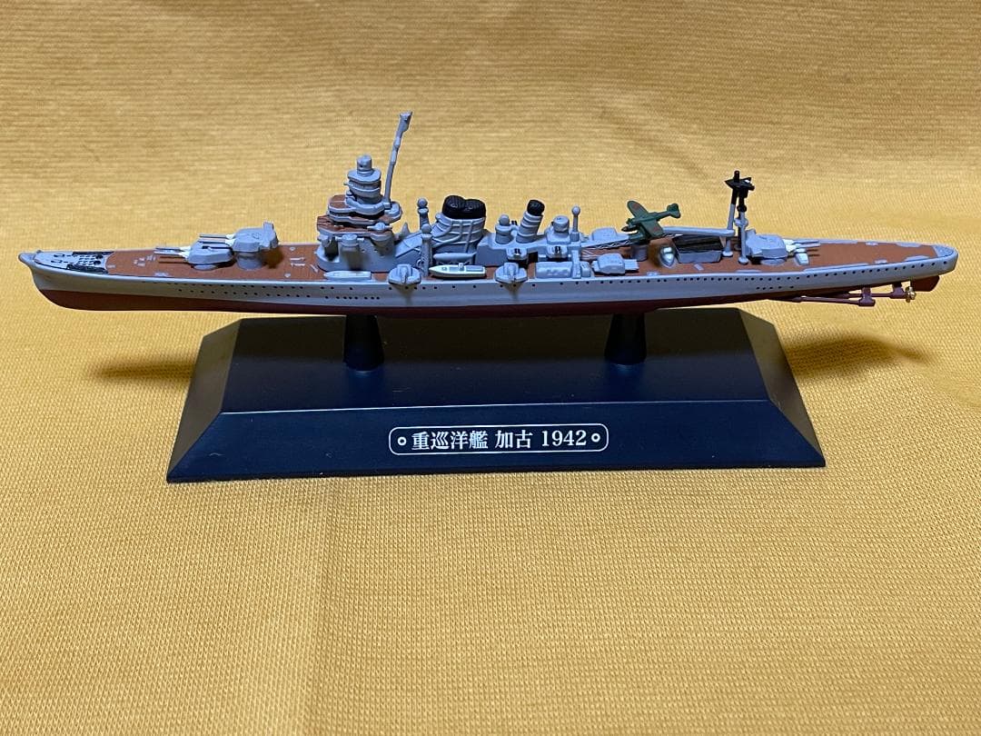 戦艦・重巡洋艦・軽巡洋艦・駆逐艦・航空母艦ミニチュア　１８隻